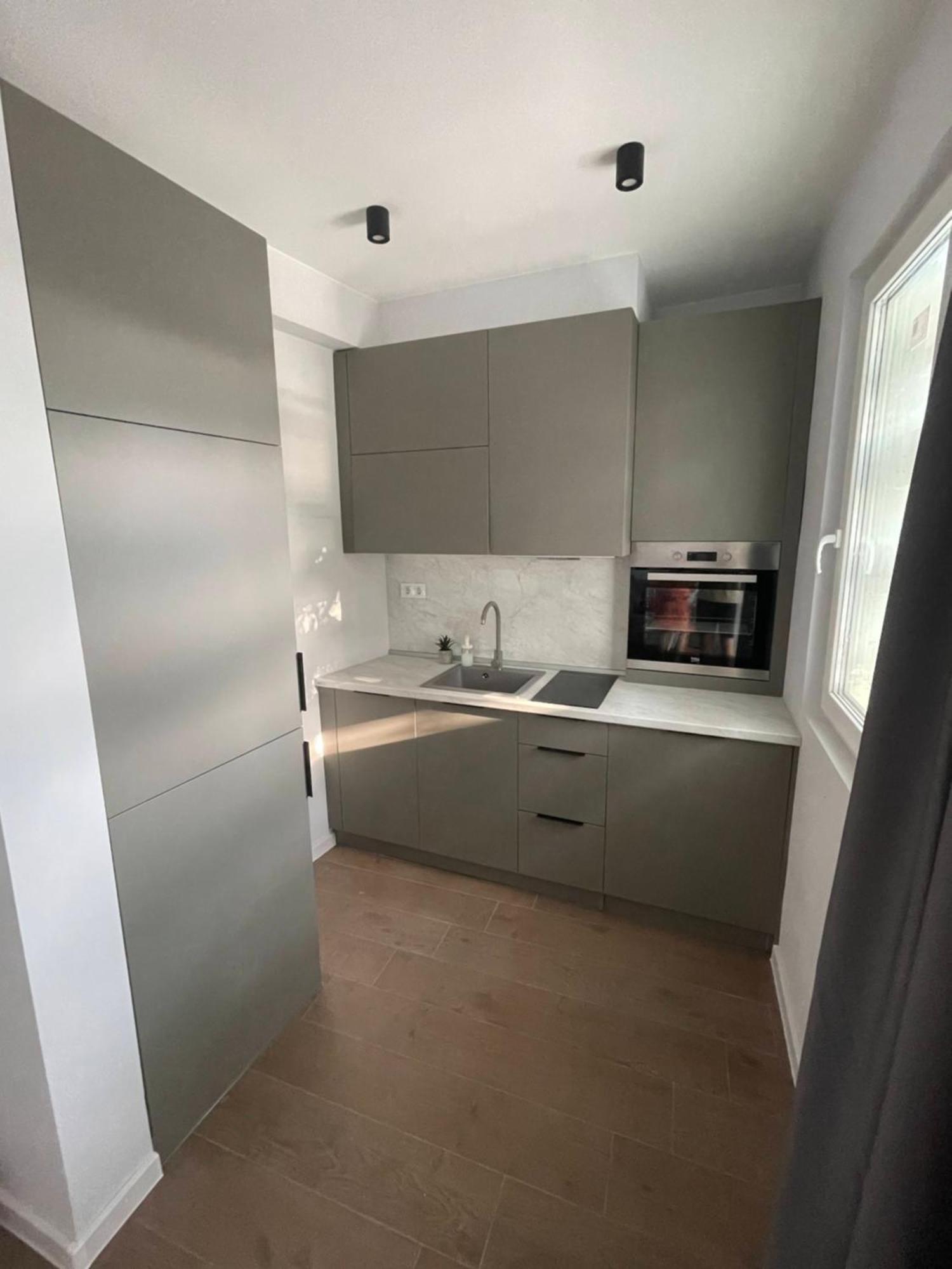 Vanquish Central Apartment Warna Exterior foto