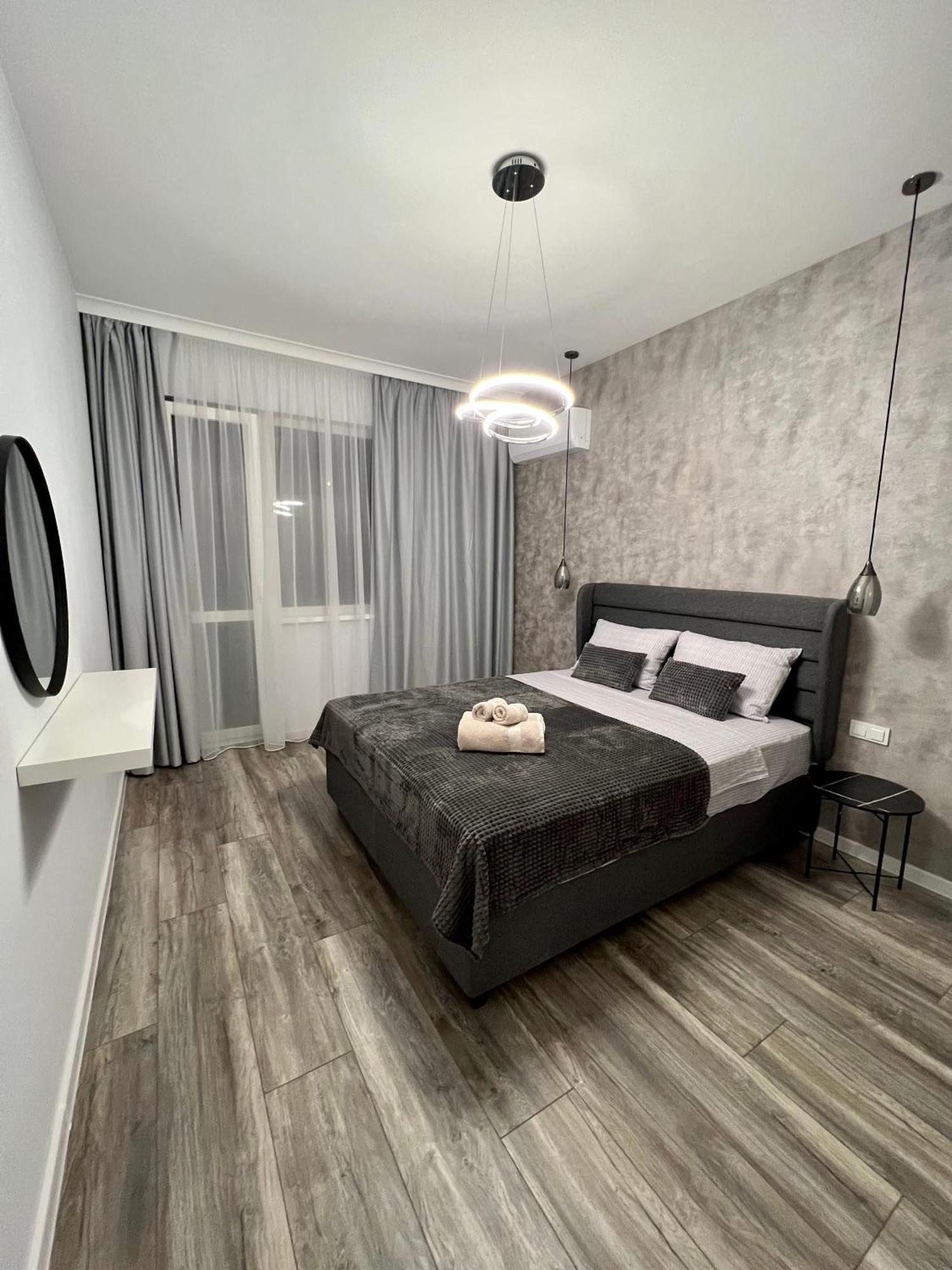 Vanquish Central Apartment Warna Exterior foto